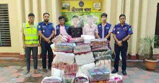 শ্রীমঙ্গলে সাড়ে ১৩ লাখ টাকা মূল্যের ভারতীয় শাড়ি জব্দ, গ্রেপ্তার ২